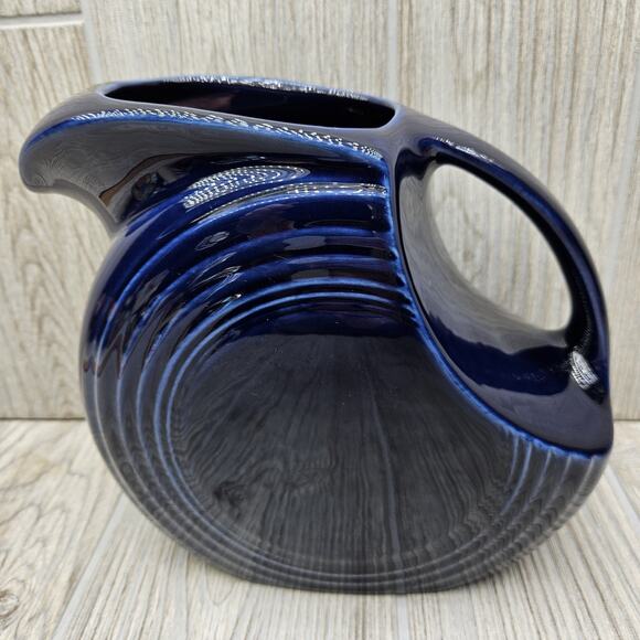 Fiesta 67 OZ Large Disk‎ Pitcher Cobalt Blue Homer Laughlin HLC USA - Picture 1 of 8